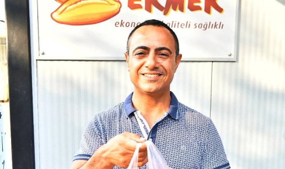 İzmir'de en ucuz ekmek yine Halk Ekmek'ten