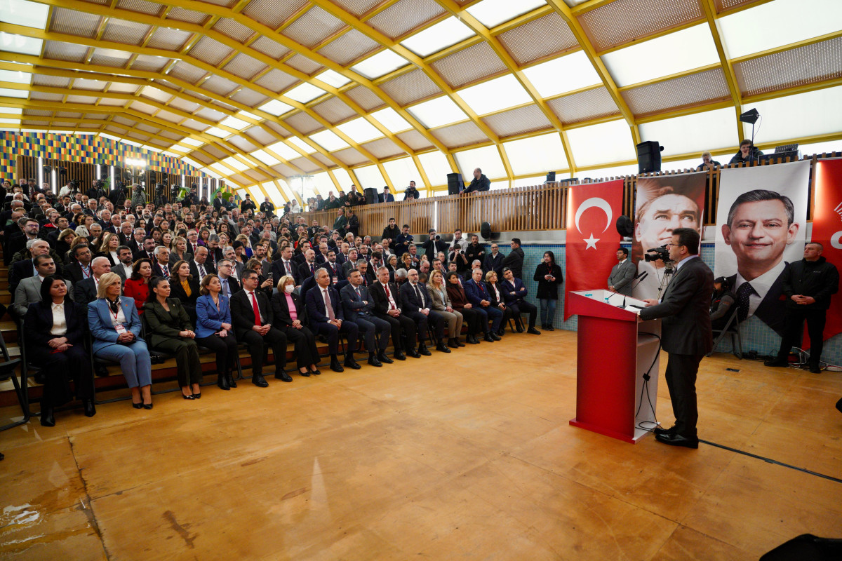 ‘YEREL YÖNETİMLER VE EĞİTİM ÇALIŞTAYI’NDA KONUŞTU